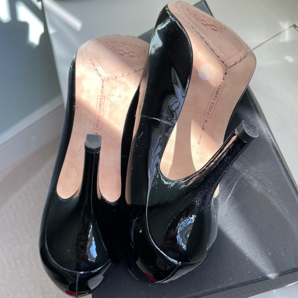 vince camuto patent leather heels